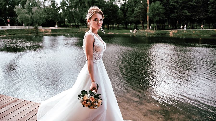 Fotografo di matrimoni Roman Lukoyanov (lukoyanov). Foto del 25 aprile 2019