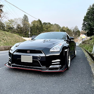 NISSAN GT-R R35