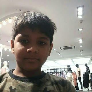 Mitansh jain at H&M, High Street Phoenix Mall,  photos