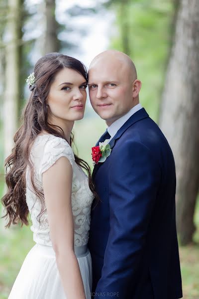 Fotógrafo de bodas Laimonas Ropė (fotografas). Foto del 1 de abril 2019