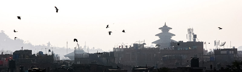 Tra i tetti di Katmandu di Pino Cappellano