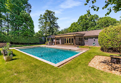 Maison avec piscine et jardin 3