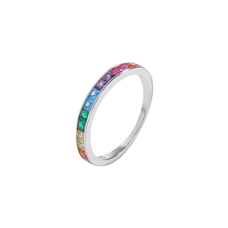 Anel feminino de prata esterlina 925 com zircônia colorida, elegante e moderno, perfeito para qualquer ocasião
