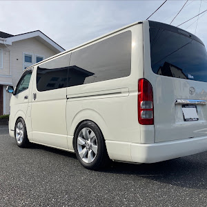 ハイエースバン TRH200V