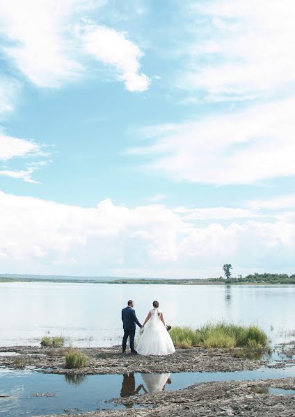 Fotógrafo de casamento Dmitriy Babyncev (id139562936). Foto de 15 de outubro 2017