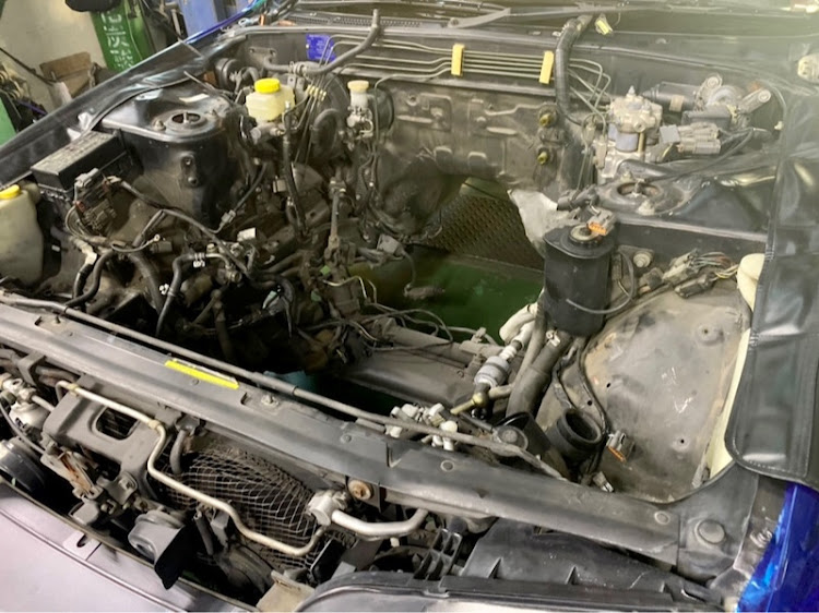スカイライン GT-Rのコンプリートカー製作中・バラシ作業に関するカスタム事例の投稿画像4枚目