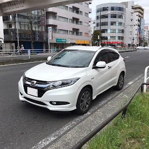 ヴェゼル RU3
