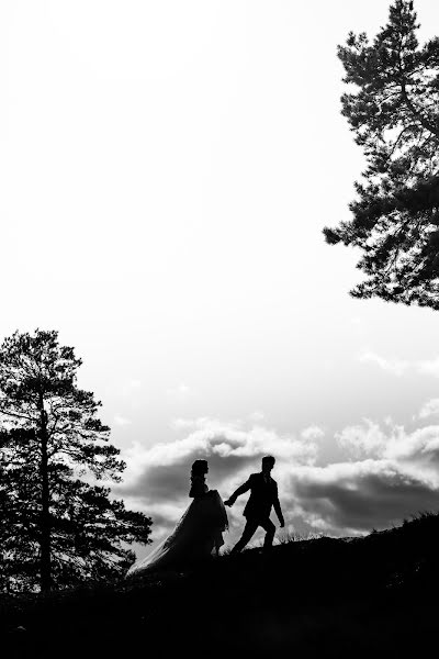 Photographe de mariage Aleksandr Sharov (sanyasharov). Photo du 13 avril 2020