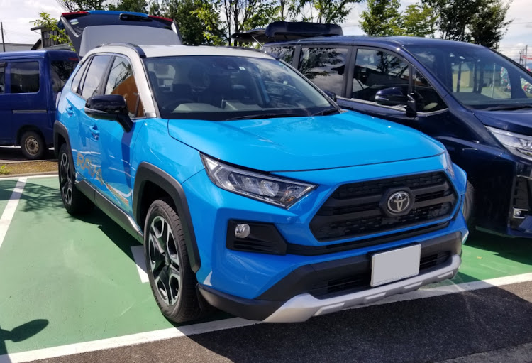 RAV4の正面写真・梅雨明け間近・洗車・ドライブに関するカスタム事例の投稿画像4枚目