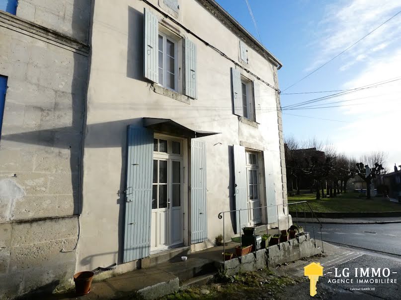 Vente maison 5 pièces 126 m² à Mortagne-sur-Gironde (17120), 99 500 €