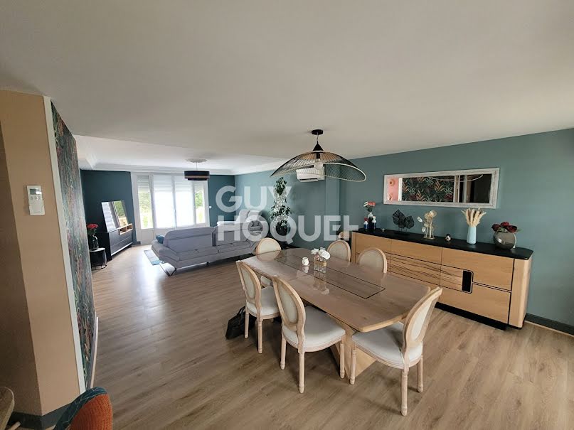 Vente maison 8 pièces 163 m² à Saint-Genis-de-Saintonge (17240), 367 500 €