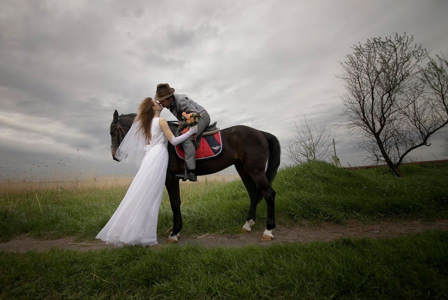 Wedding photographer Vyacheslav Sayko (sla157). Photo of 9 May 2014