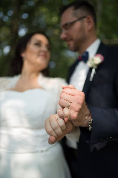 Fotógrafo de casamento Lucia Horvath (horvathlucia). Foto de 8 de abril 2019