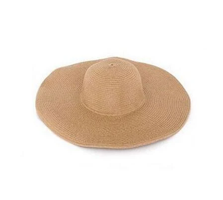 Sombrero plegable de ala grande.