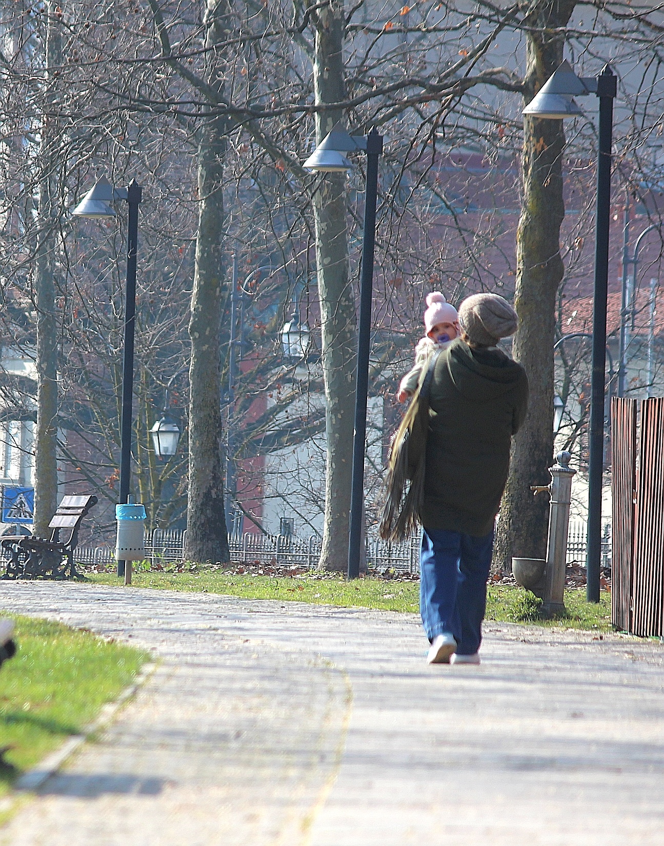 A passeggio nel parco  di singi72