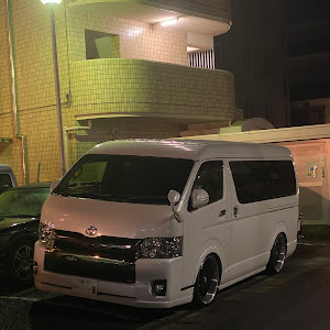 ハイエースバン