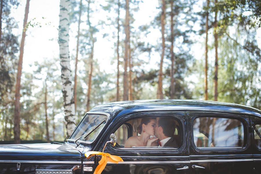 Wedding photographer Evgeniy Flur (fluoriscent). Photo of 24 August 2014