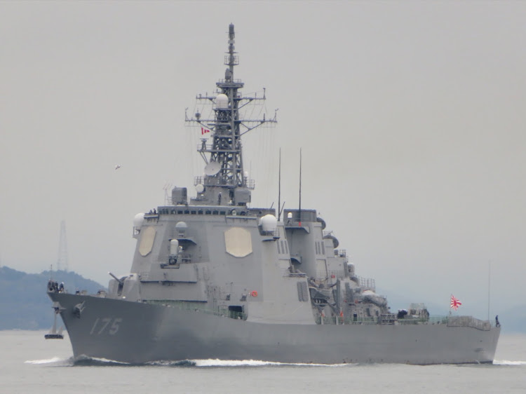 Keiワークスの自衛艦とコラボ・イージス艦・海上自衛隊・サンポート高松・愛車と護衛艦に関するカスタム事例の投稿画像2枚目