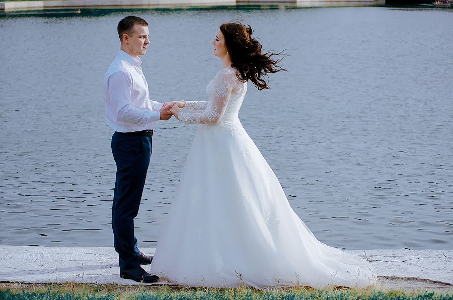 Fotógrafo de casamento Kristina Slascheva (kiris). Foto de 21 de junho 2015