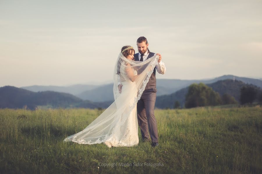 Fotografo di matrimoni Marcin Sidor (fotografiaemocji). Foto del 10 agosto 2020