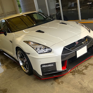 NISSAN GT-R R35