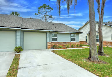 House with pool 1