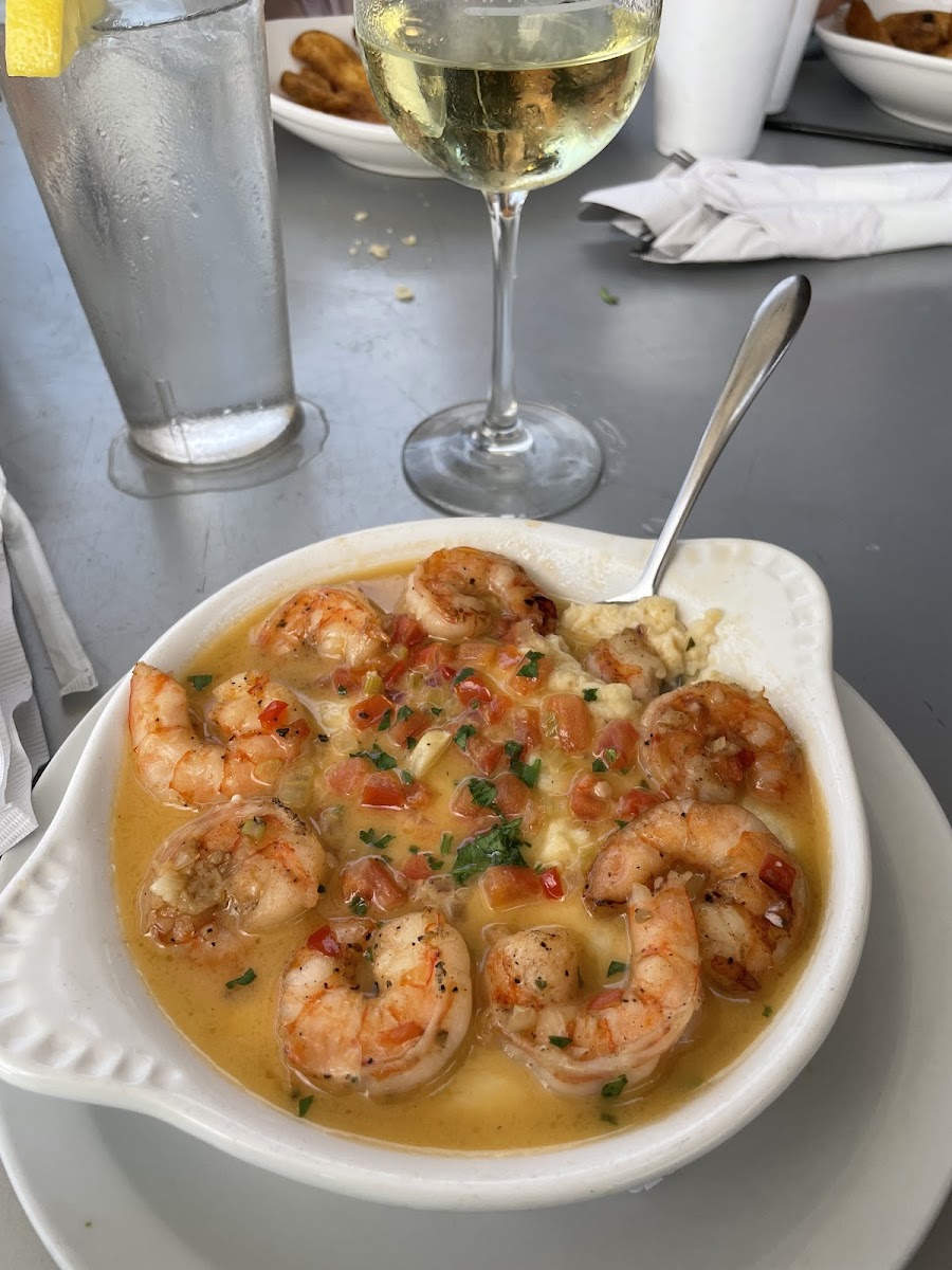 GF shrimp and grits