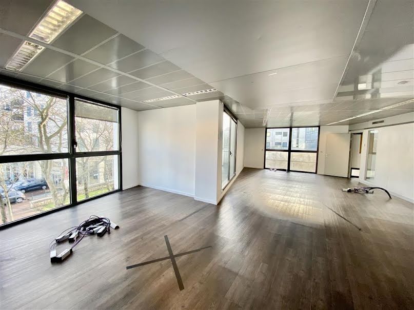 Vente locaux professionnels  639 m² à Rueil-Malmaison (92500), 2 492 100 €