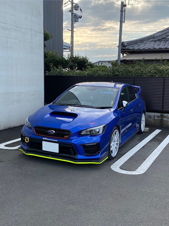 WRX STIの斜め前・ドライブ・行きたい・洗車に関するカスタム事例の投稿画像1枚目