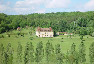 Propriété avec piscine et jardin 3