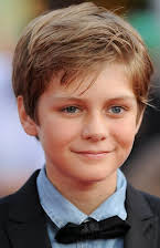 Ty Simpkins som 