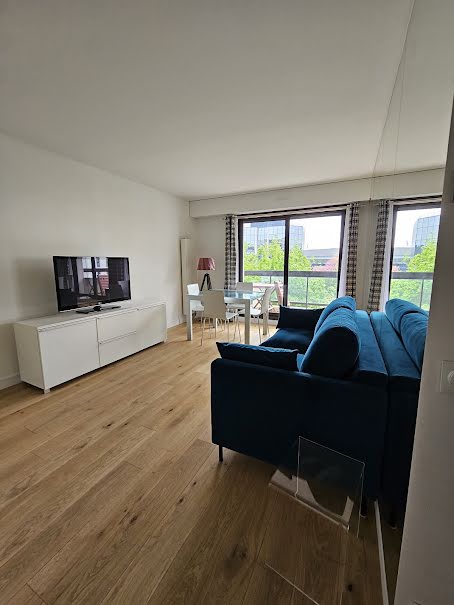 Location meublée appartement 2 pièces 46.38 m² à Suresnes (92150), 1 450 €