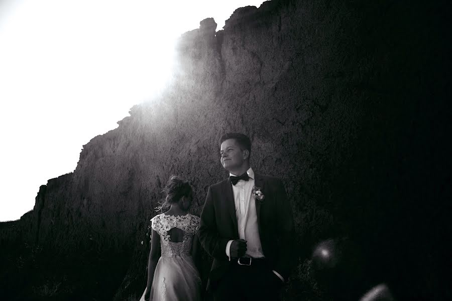 婚礼摄影师Julia Bond（juliabond）。2018 11月21日的照片