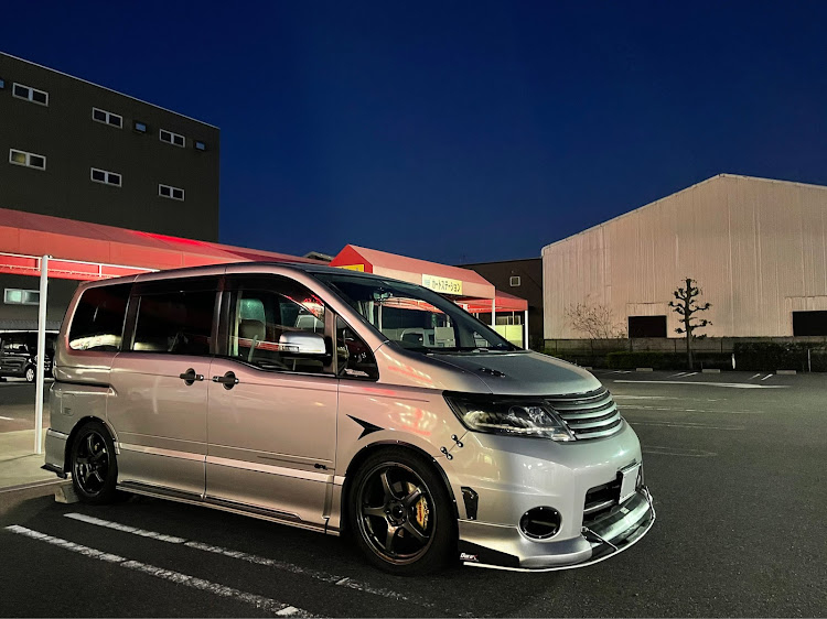 セレナの目指せPickUpCars・iPhone12Pro Max・機種変更・デカい重い高性能の三拍子・マイナーチェンジ中に関するカスタム事例の投稿画像1枚目