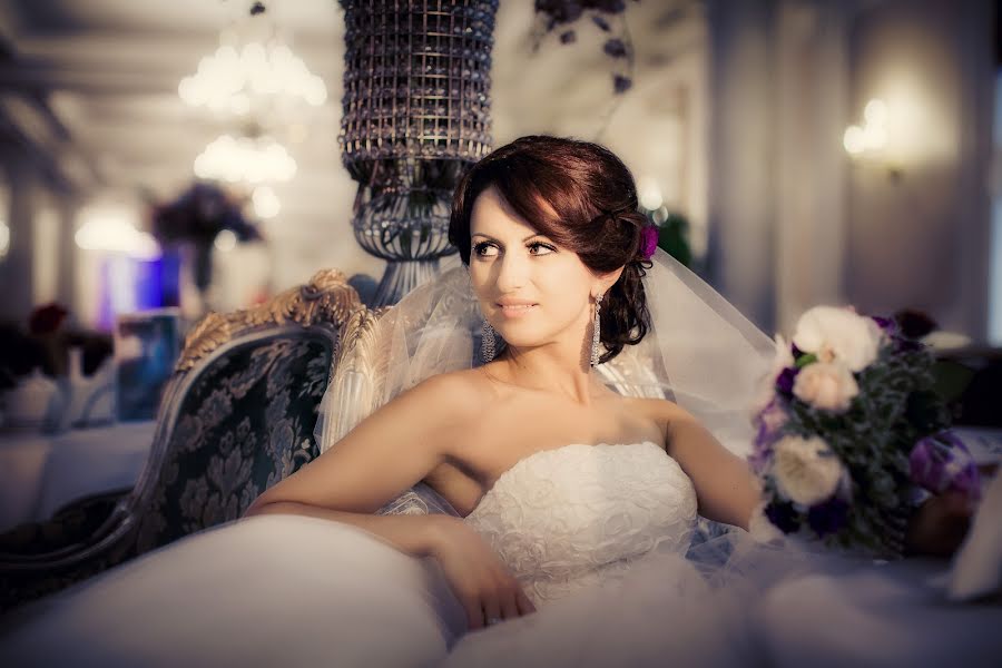 Wedding photographer Olga Leonova (salt). Photo of 18 January 2014