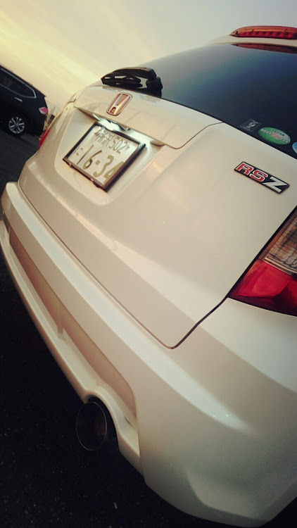 ストリームの洗車・AEON屋上に関するカスタム事例の投稿画像2枚目