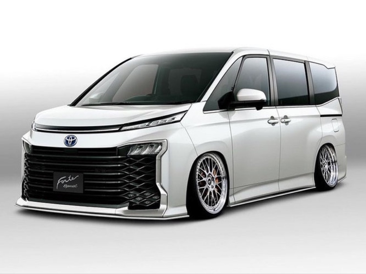 ヴォクシーの11月納車・あと、約1か月に関するカスタム事例の投稿画像1枚目