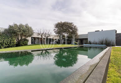 Maison avec jardin et terrasse 1