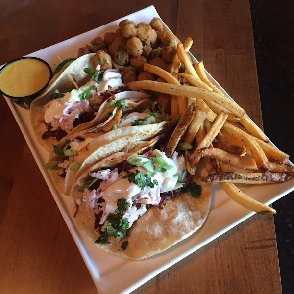 The brisket tacos and fries are one of my favorites! Okra is not gf - those were for my son...