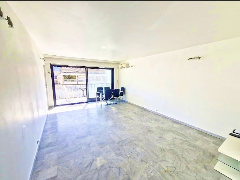 Vente appartement 3 pièces 97 m² à Cannes (06400), 449 999 €