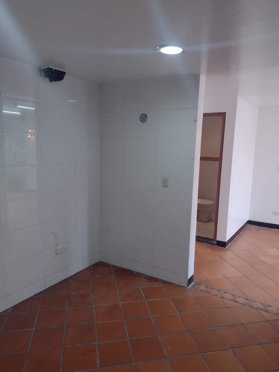 Local En Arriendo - Santa Paula, Bogota