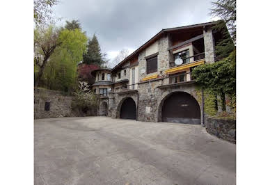 Chalet with terrace 2