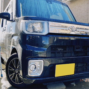 ピクシスメガ LA700A