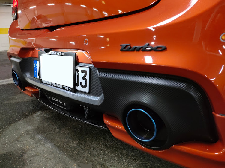 スイフトスポーツのリアアンダースポイラー・リアディフューザー・アドバンレーシングTC-4・チームオレンジ🍊に関するカスタム事例の投稿画像2枚目