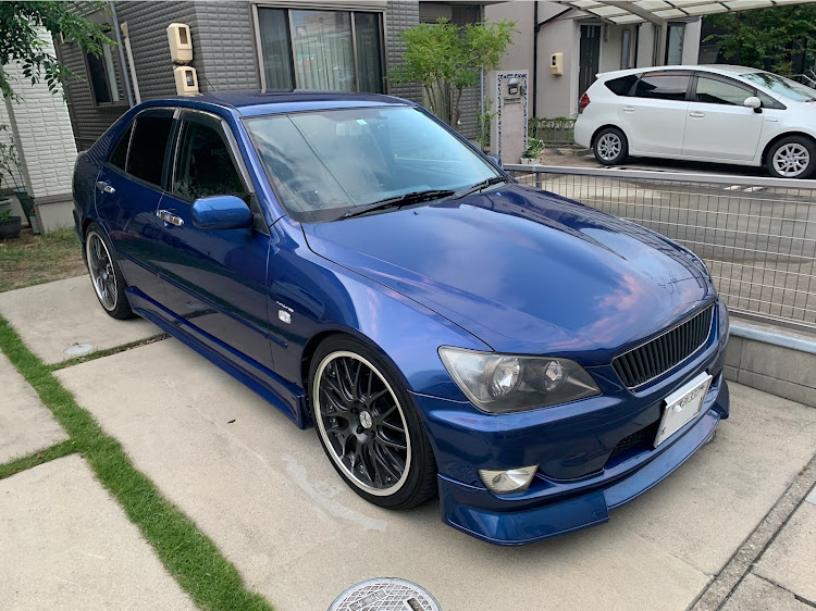 アルテッツァのRECARO・RECARO SR3に関するカスタム事例の投稿画像1枚目