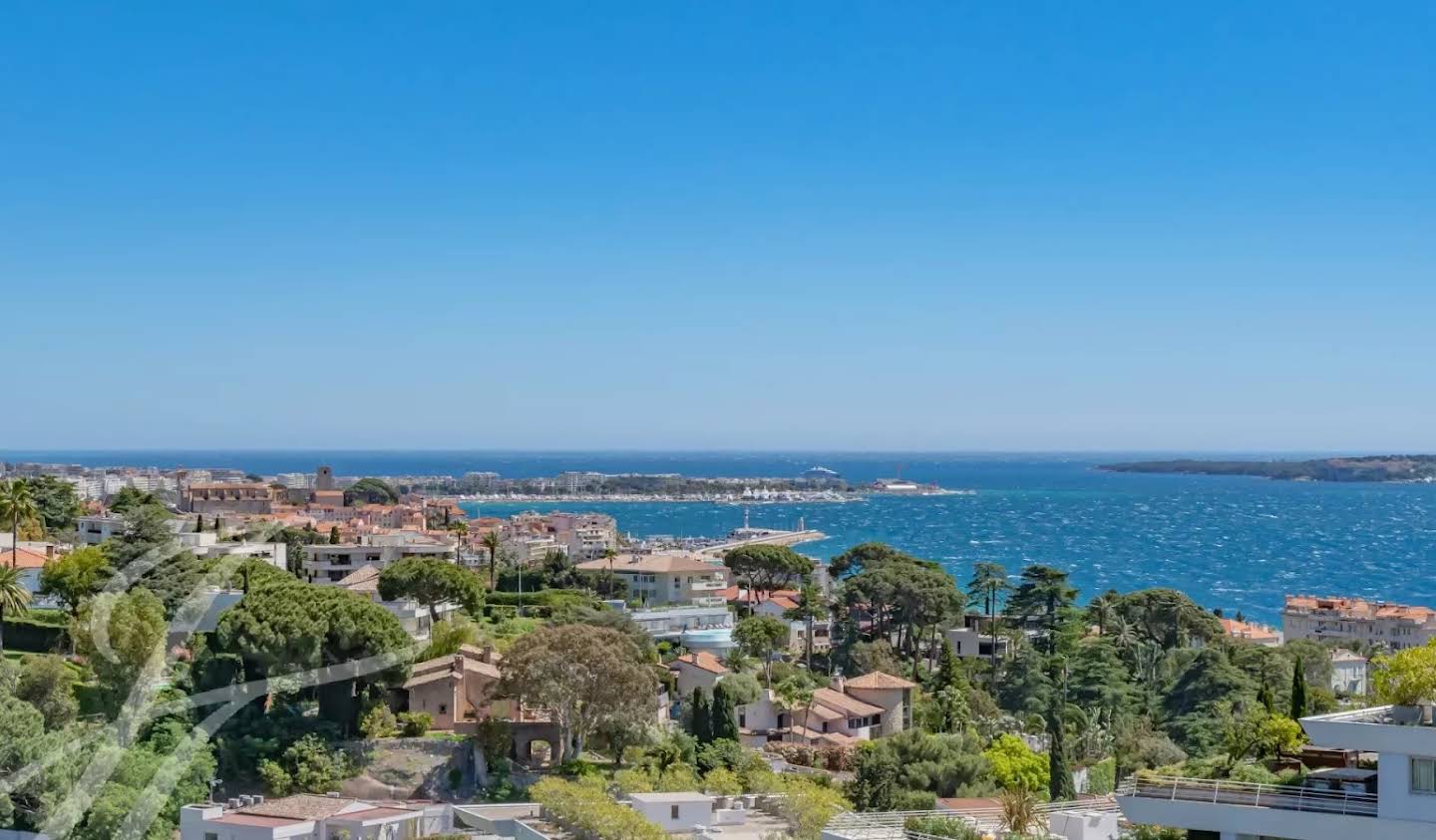 Appartement avec terrasse Cannes la bocca