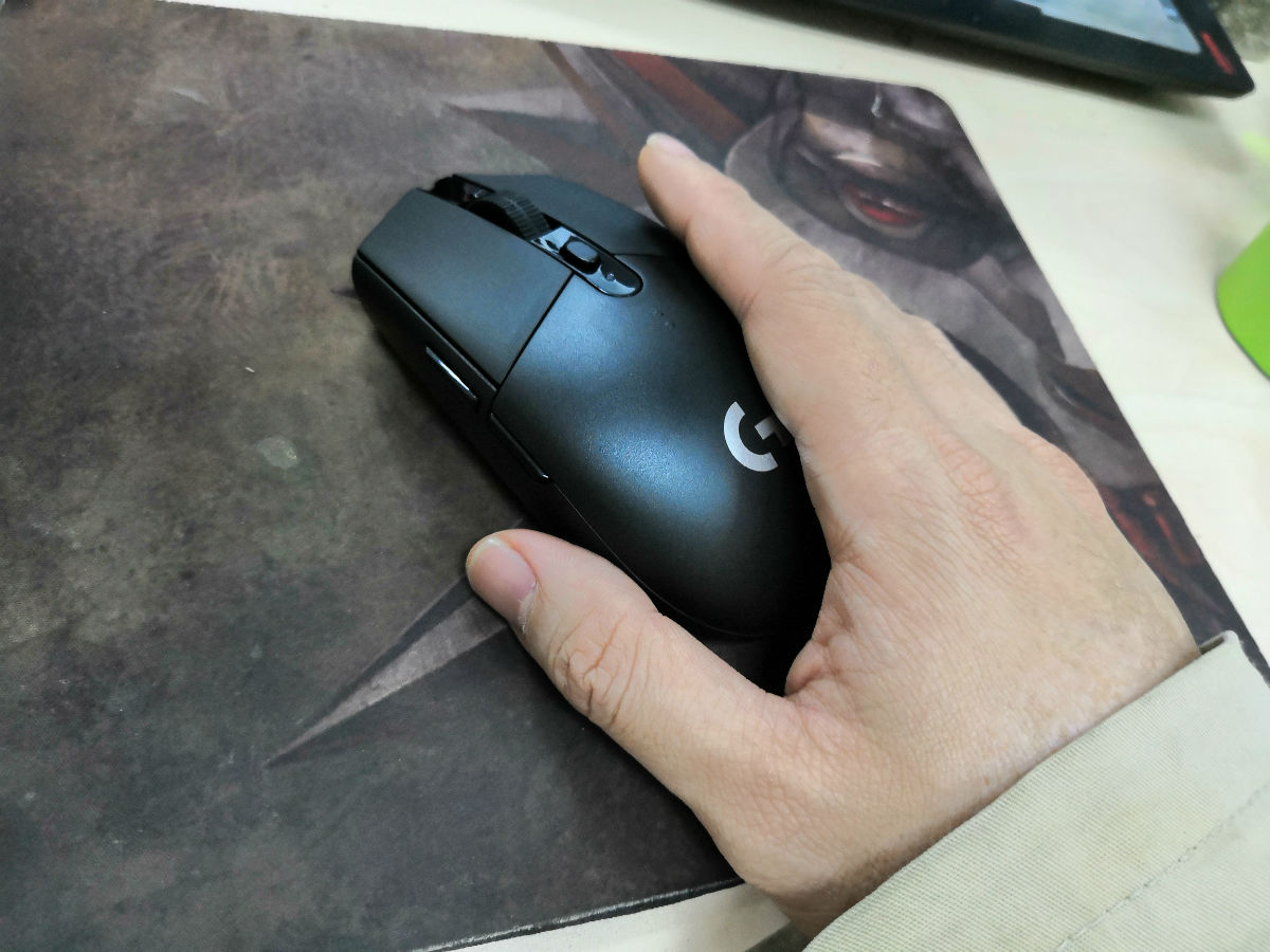 Thông số chi tiết chuột Logitech G304 