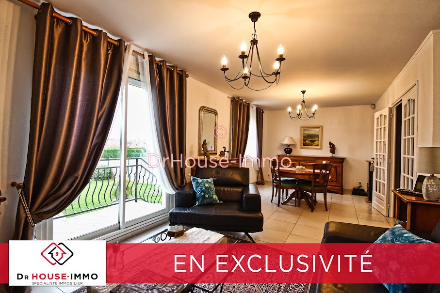 Vente maison 4 pièces 91 m² à Issou (78440), 270 000 €