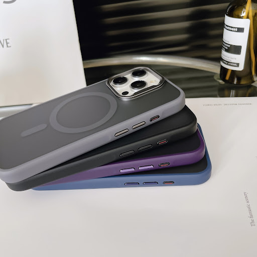 Title 4, Magnetic Phone Case Protect Your Phone with Sty...
