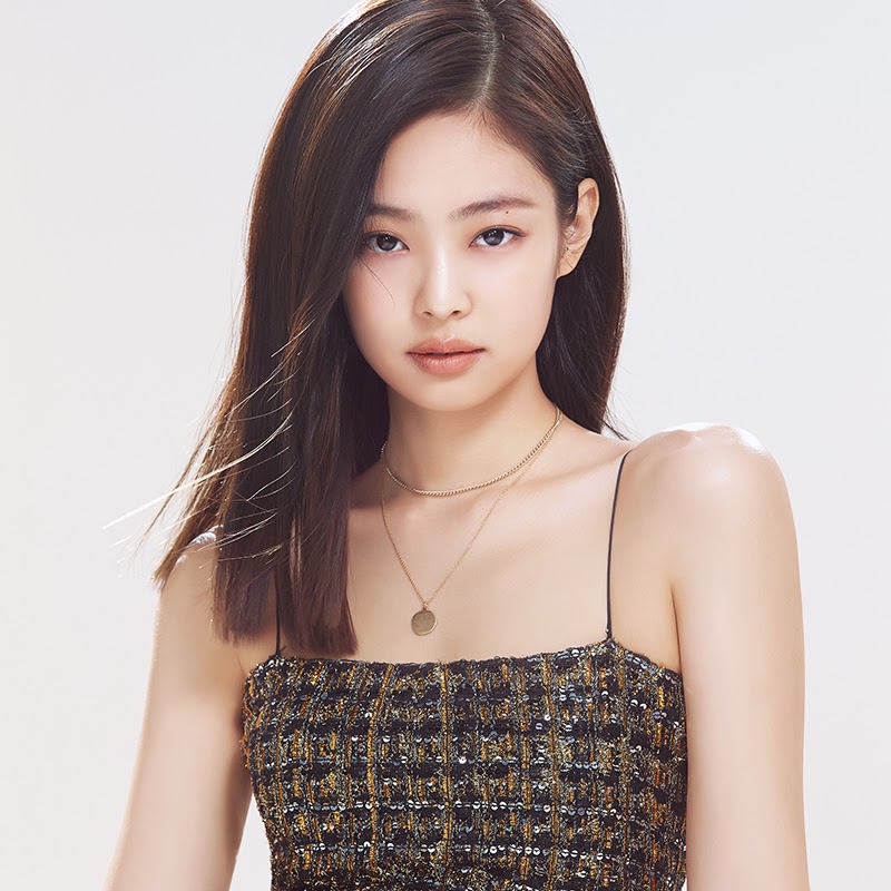 BLACKPINK's Jennie Had The BEST Reaction To Her Celebrity Lookalike